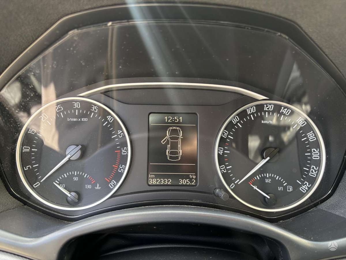 Skoda Octavia 2012 — photo 12