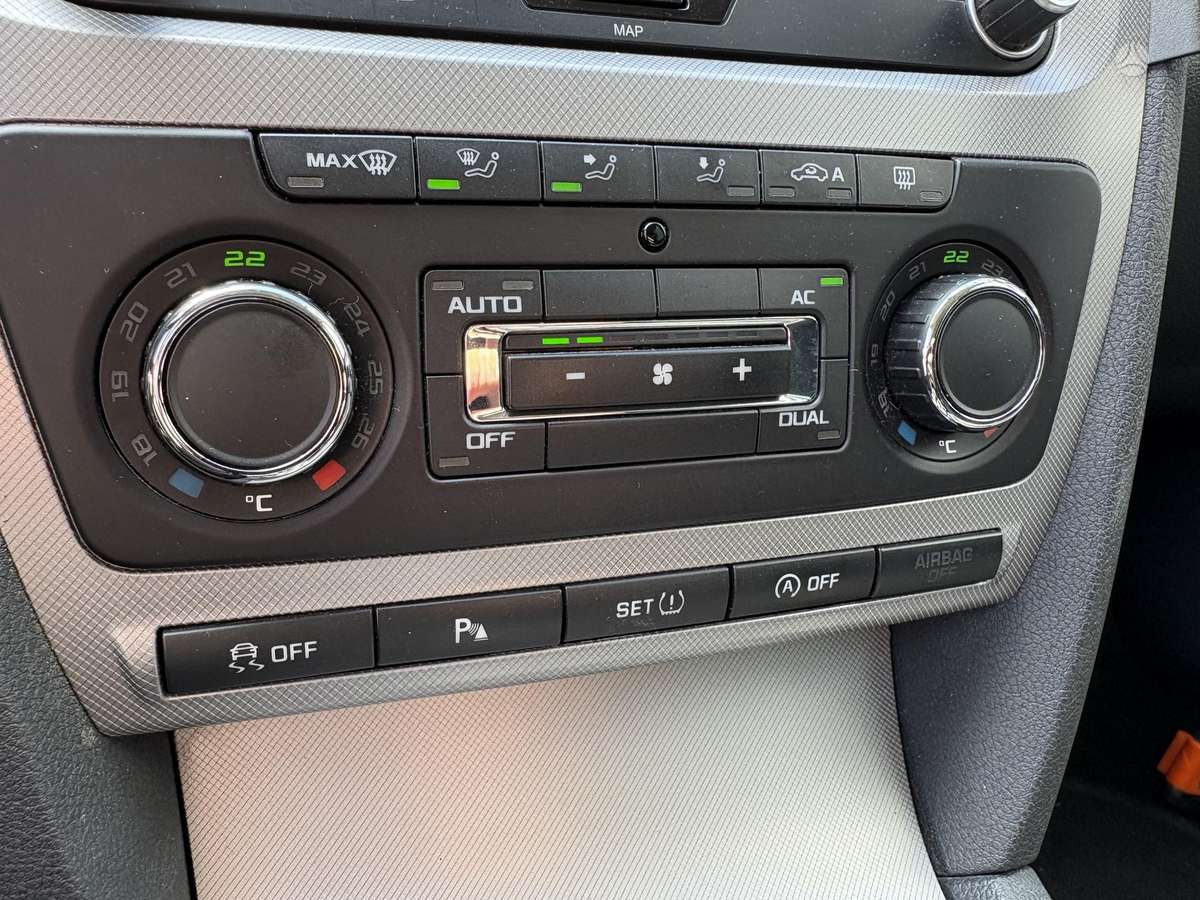 Skoda Octavia 2012 — photo 14