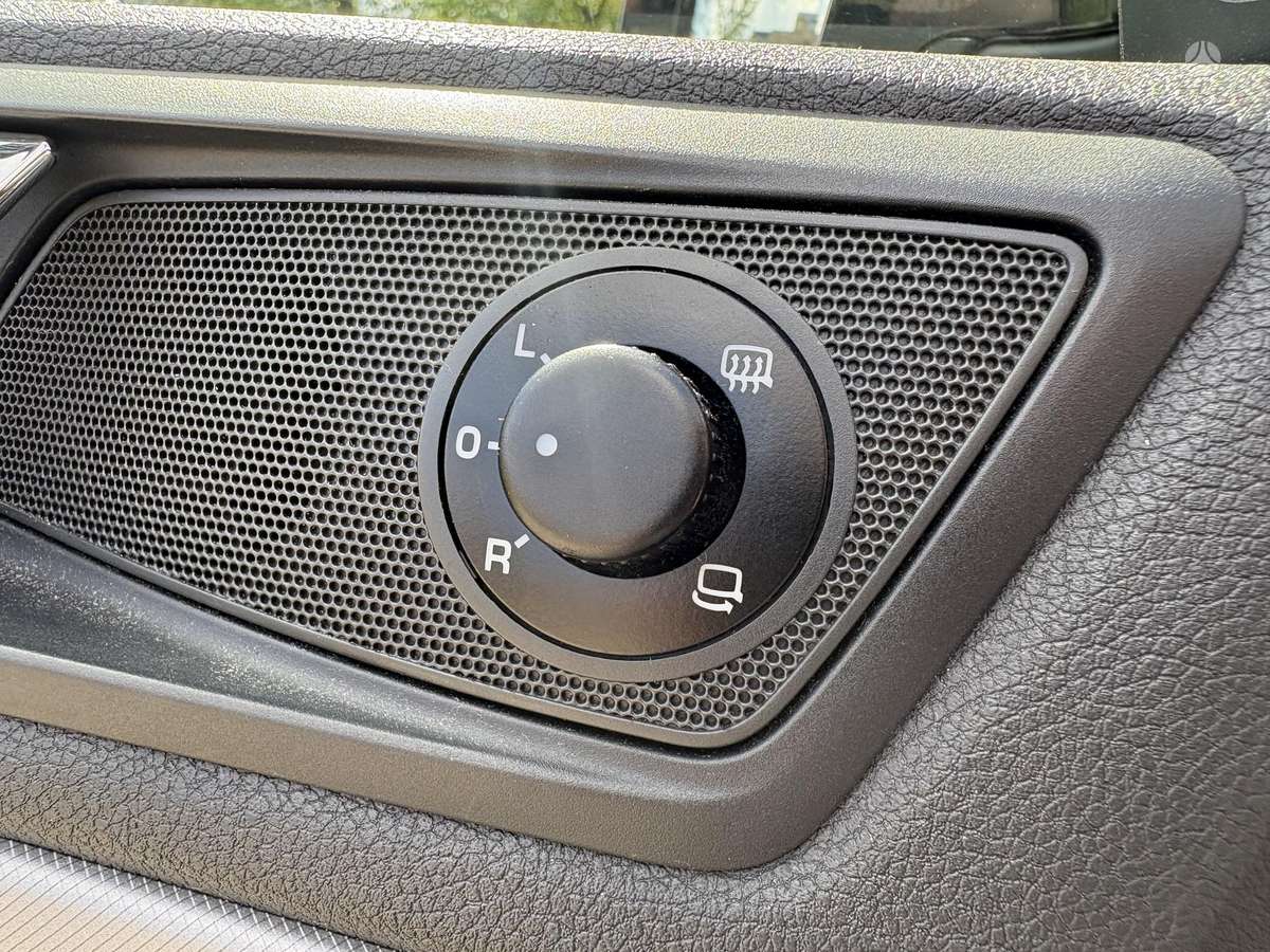 Skoda Octavia 2012 — photo 15