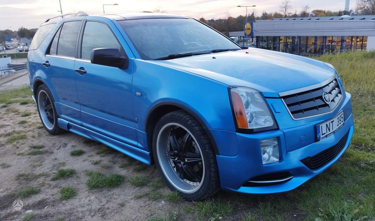 Cadillac SRX 2008 — вигляд ззаду