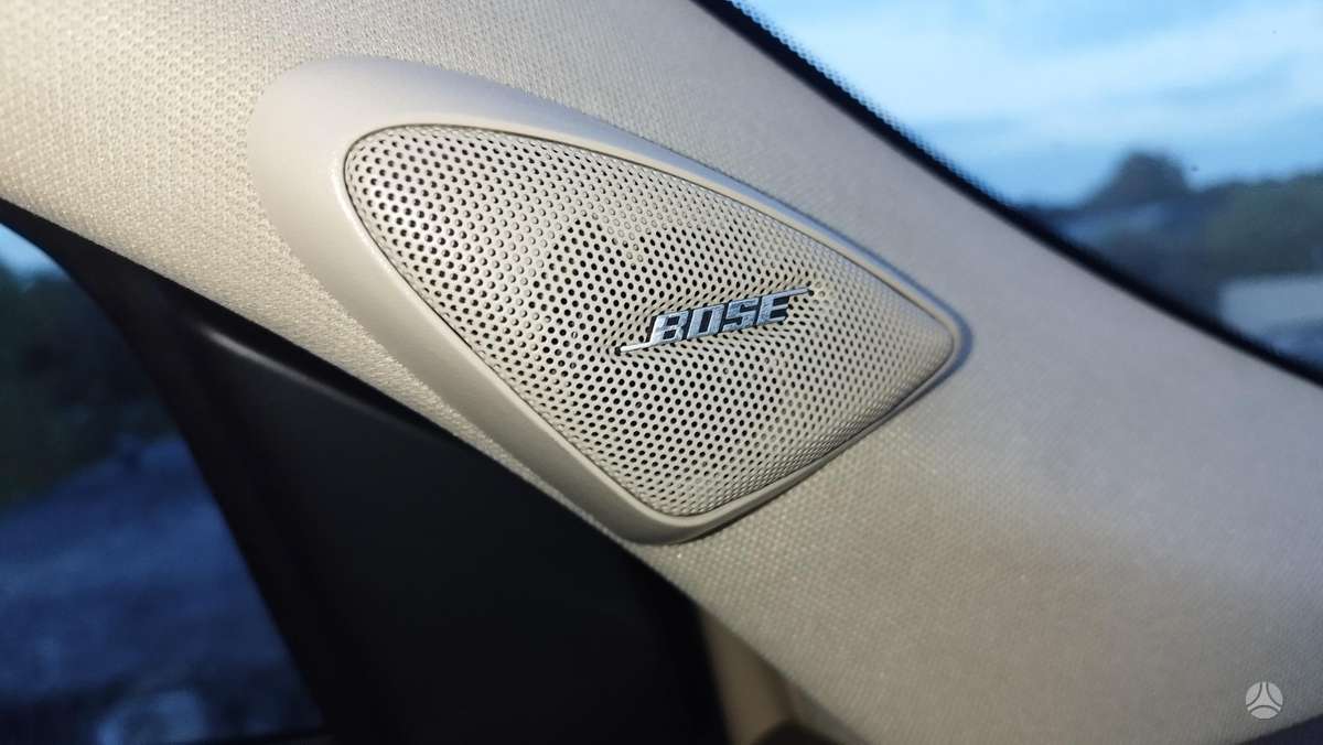 Cadillac SRX 2008 — фото 21