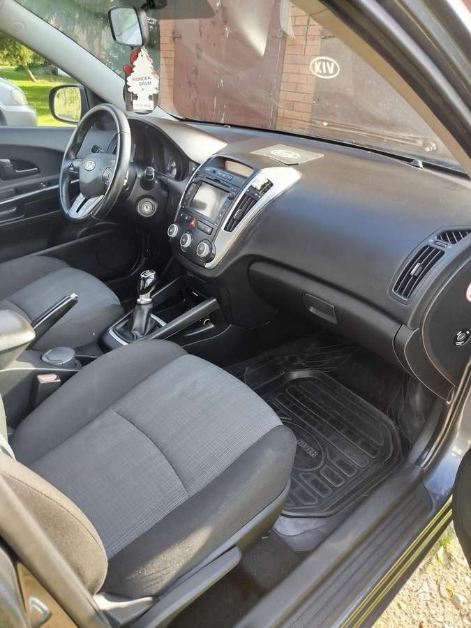 Kia Ceed 2011 — photo 6