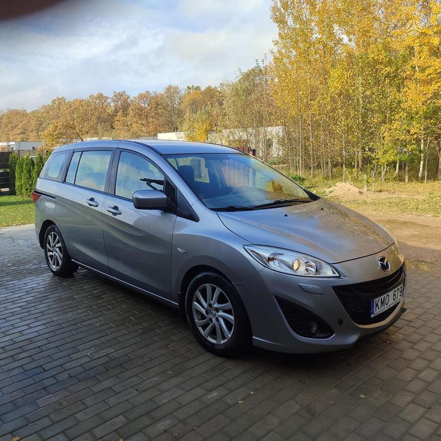 Mazda 5 2012 — вигляд ззаду