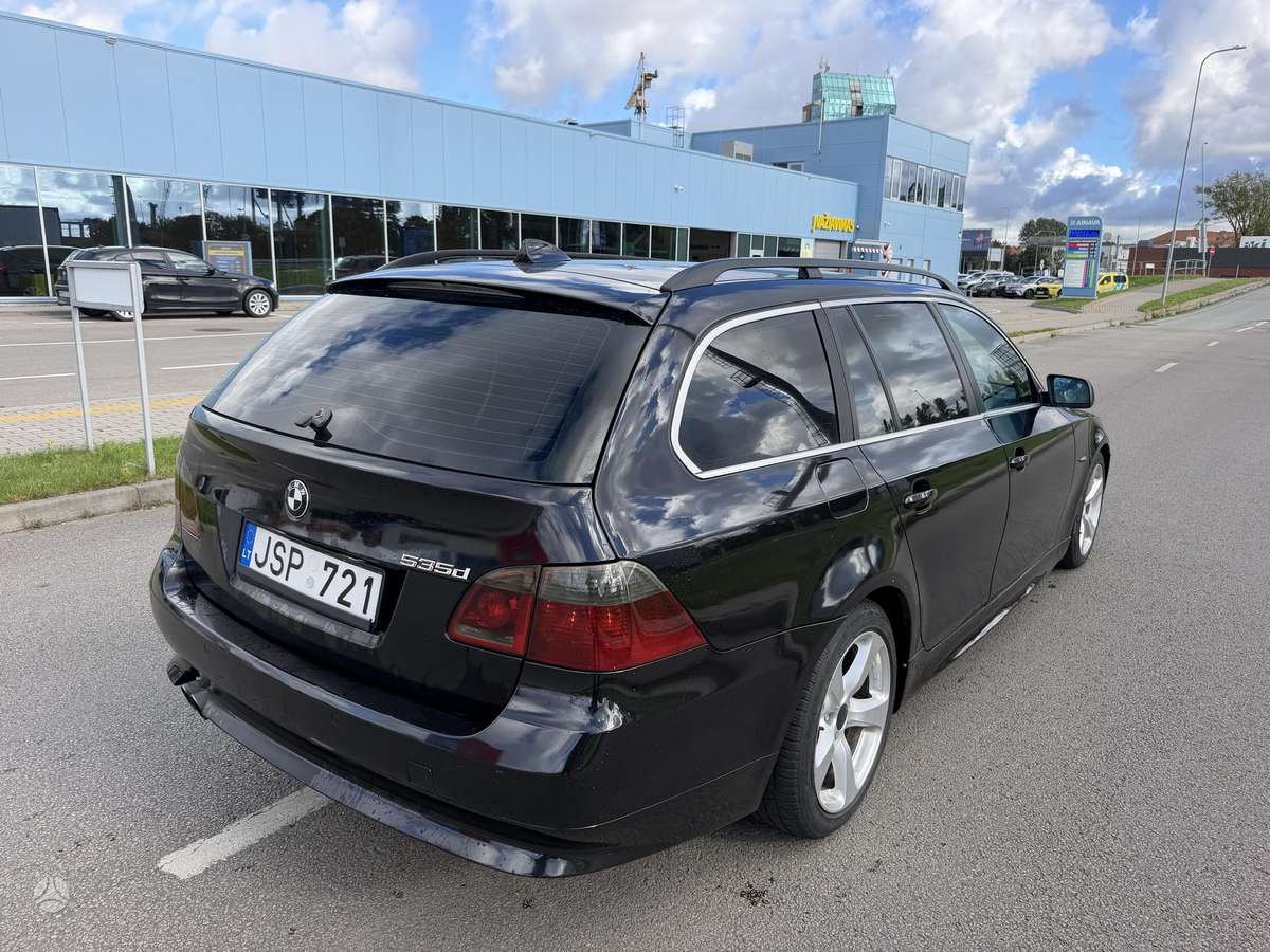 BMW 535 2005 — двигун 3000 cm³, 272 HP (200kW)