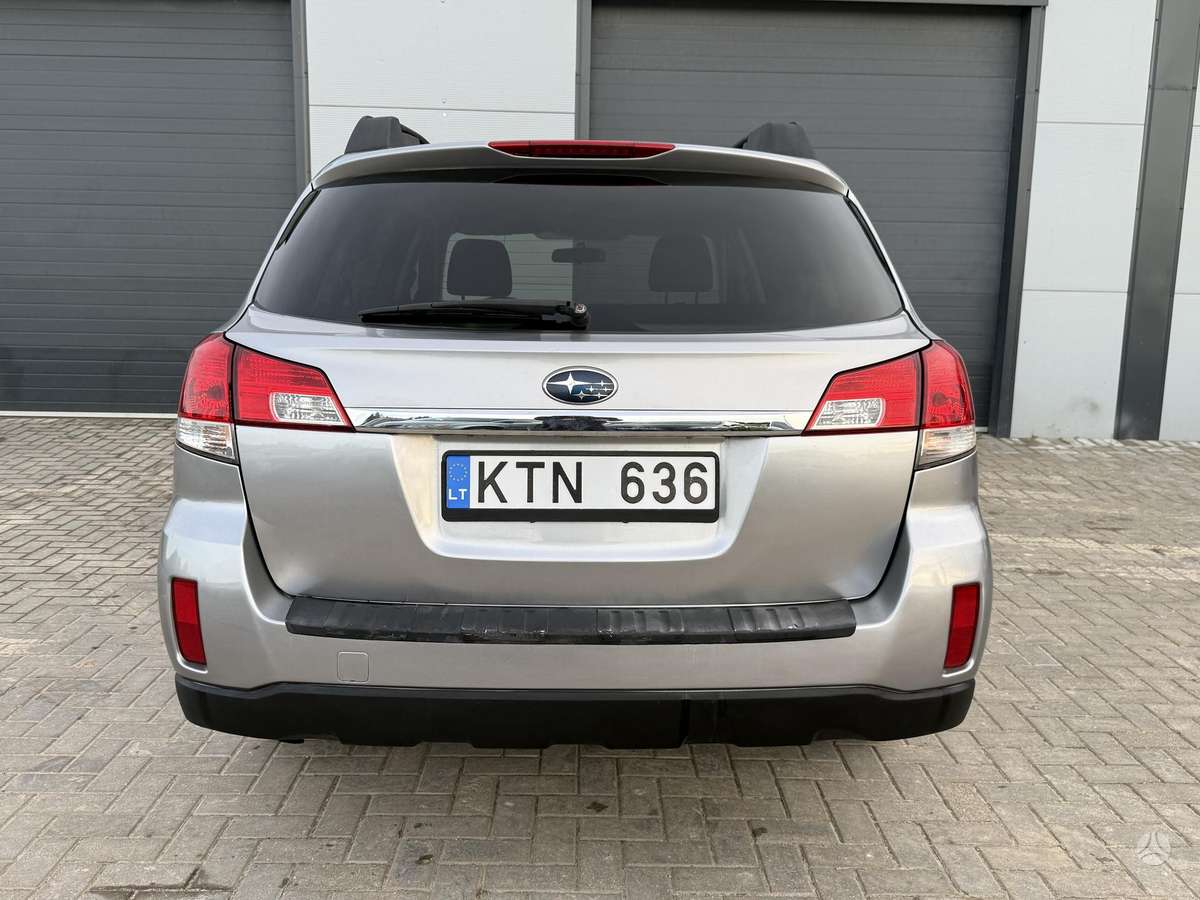 Subaru Outback 2010 — photo 6