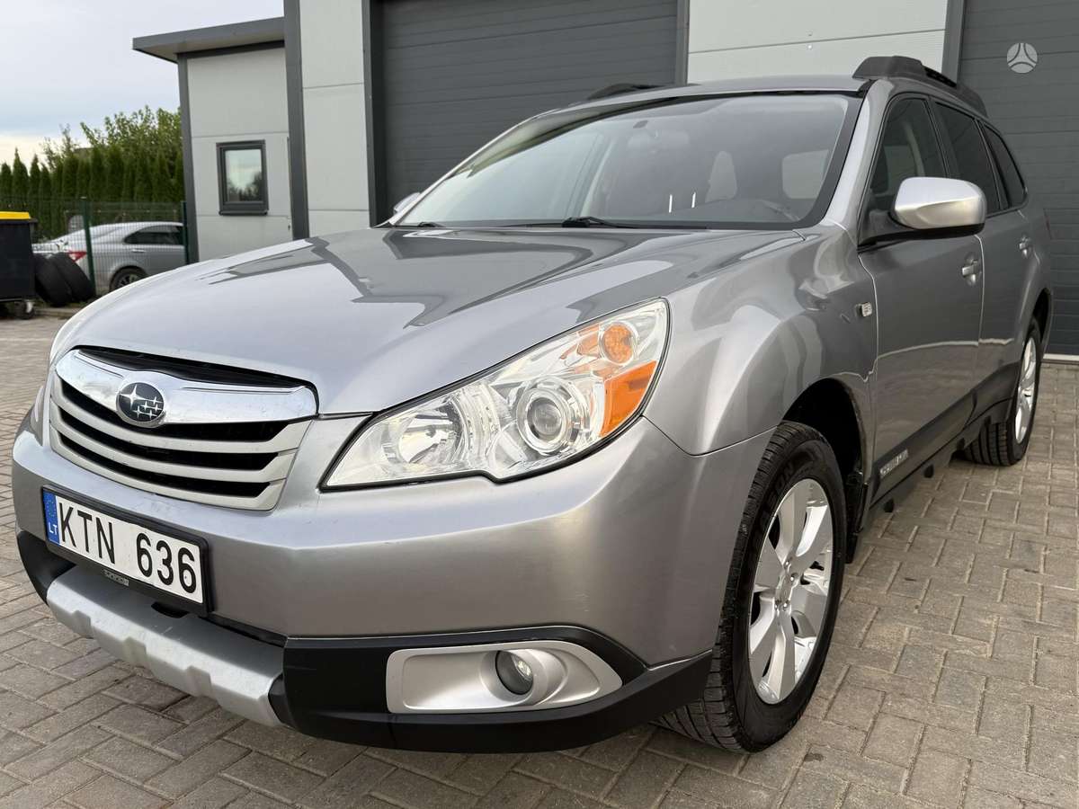 Subaru Outback 2010 — photo 9
