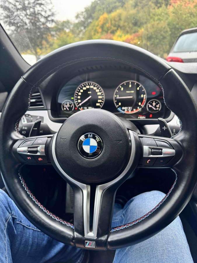 BMW 520 2013 — фото 12
