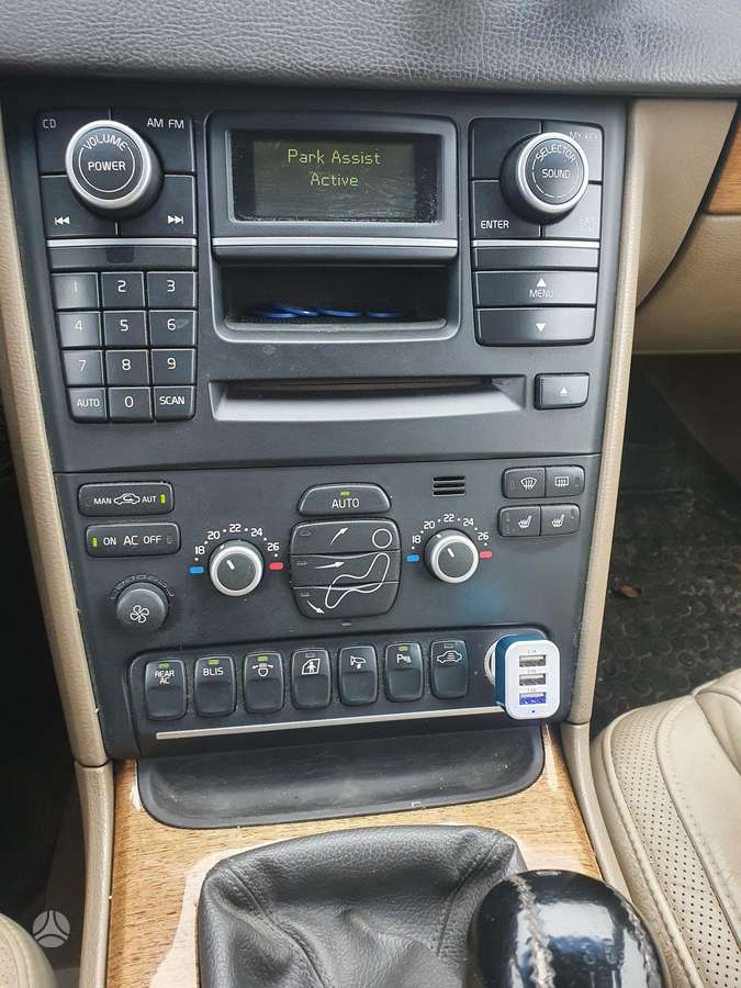 Volvo XC90 2008 — photo 12