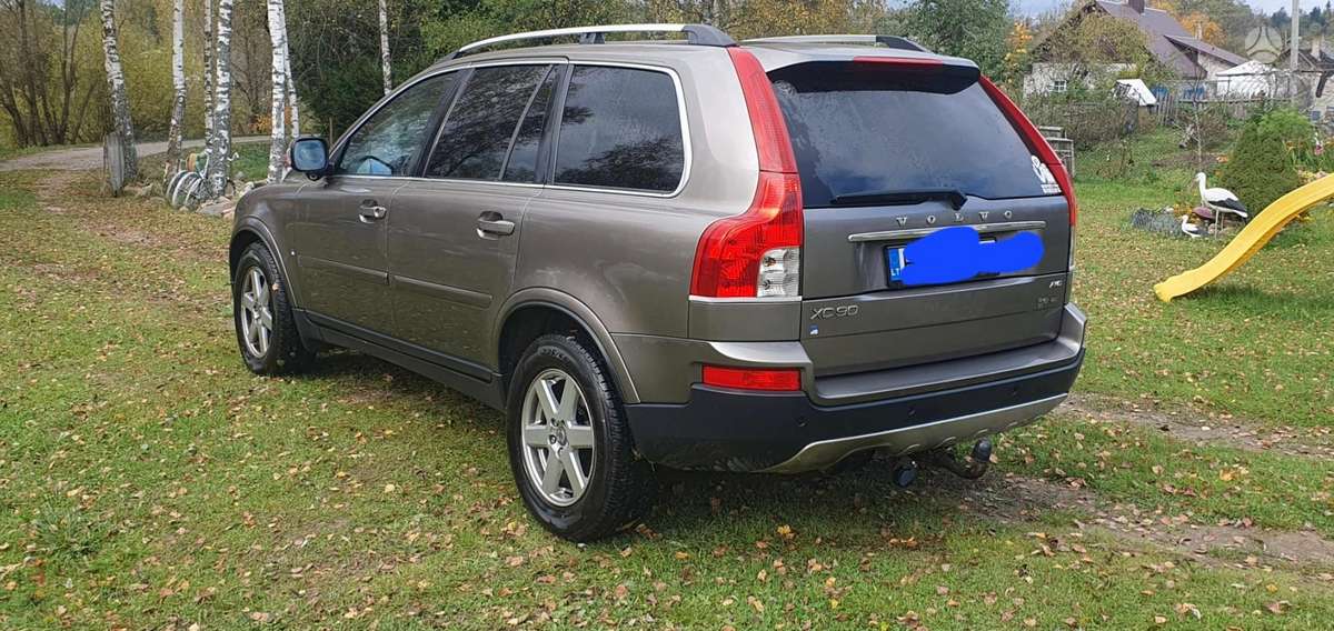 Volvo XC90 2008 — engine 2401 cm³, 185 HP (136kW)