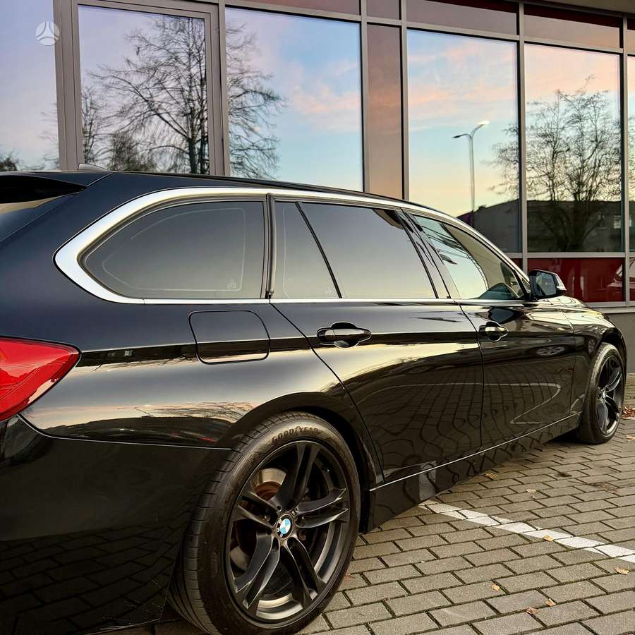 BMW 318 2013 — photo 13