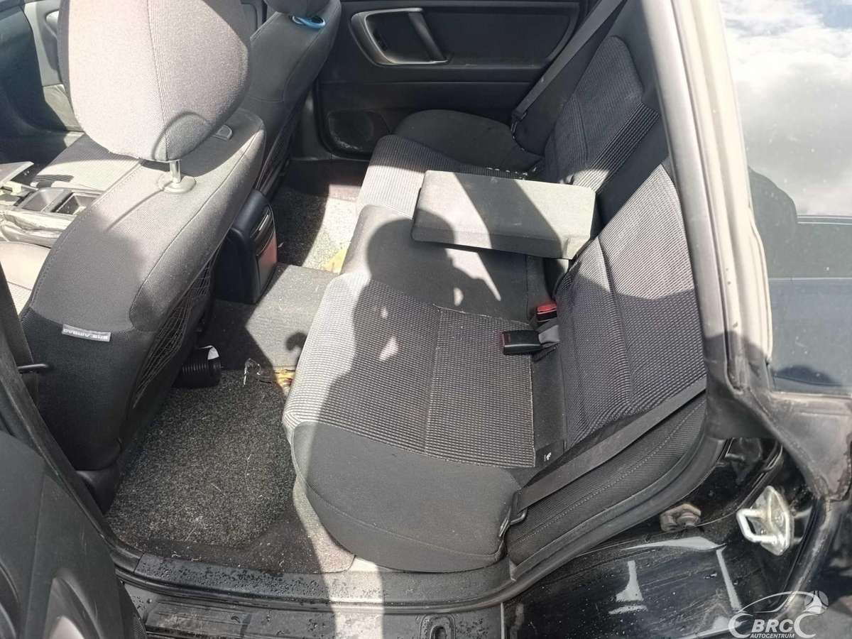 Subaru Outback 2006 — photo 11