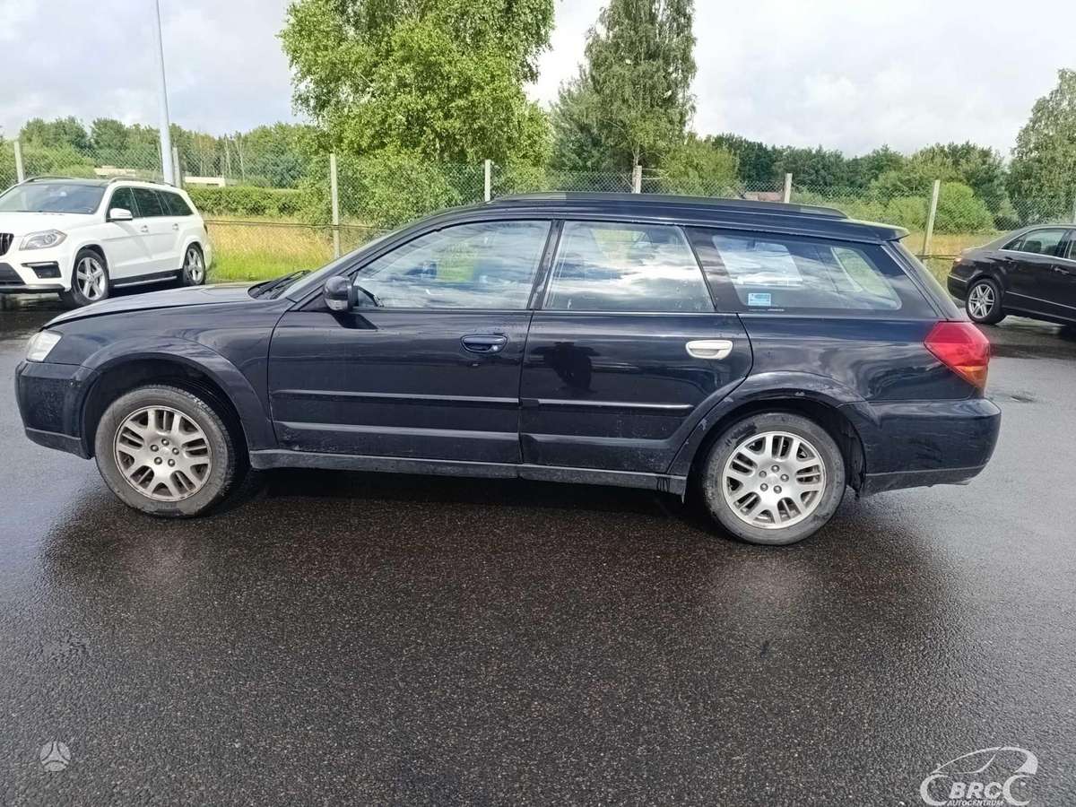 Subaru Outback 2006 — interior