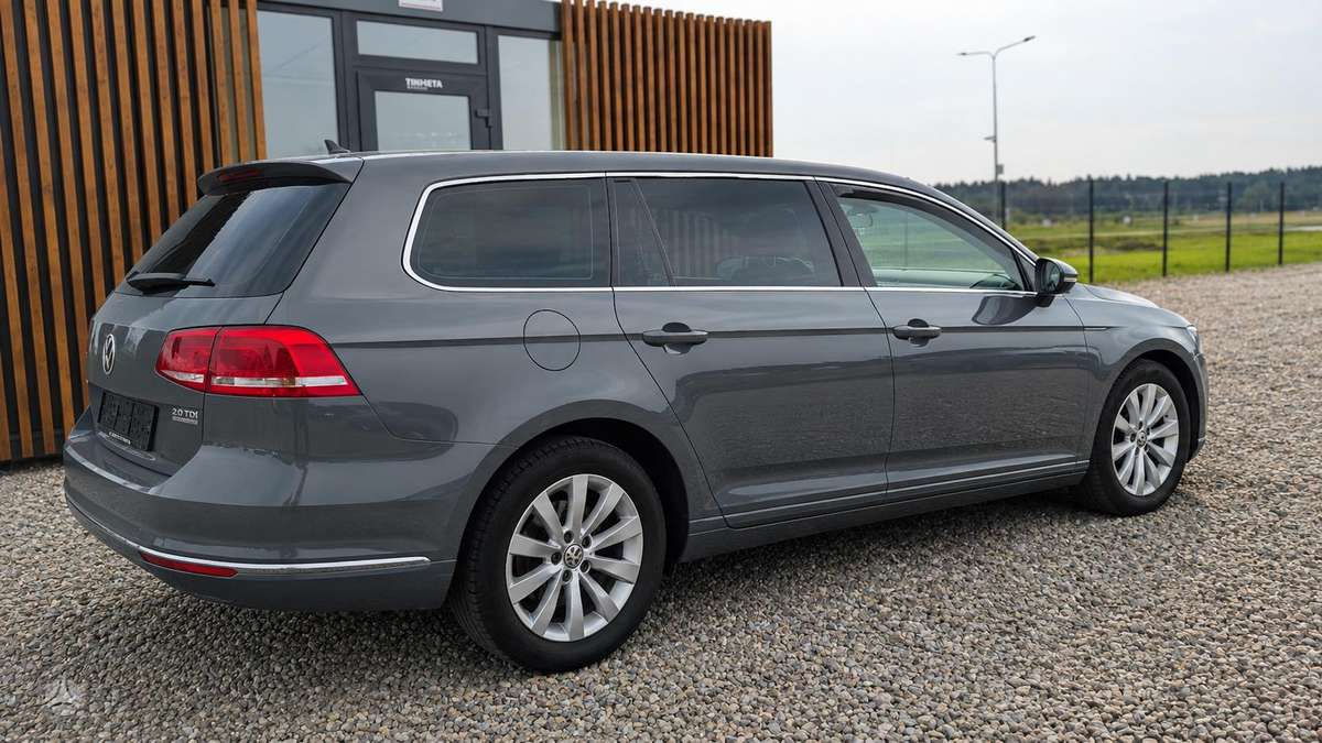 Volkswagen Passat 2013 — engine 1968 cm³, 140 HP (103kW)
