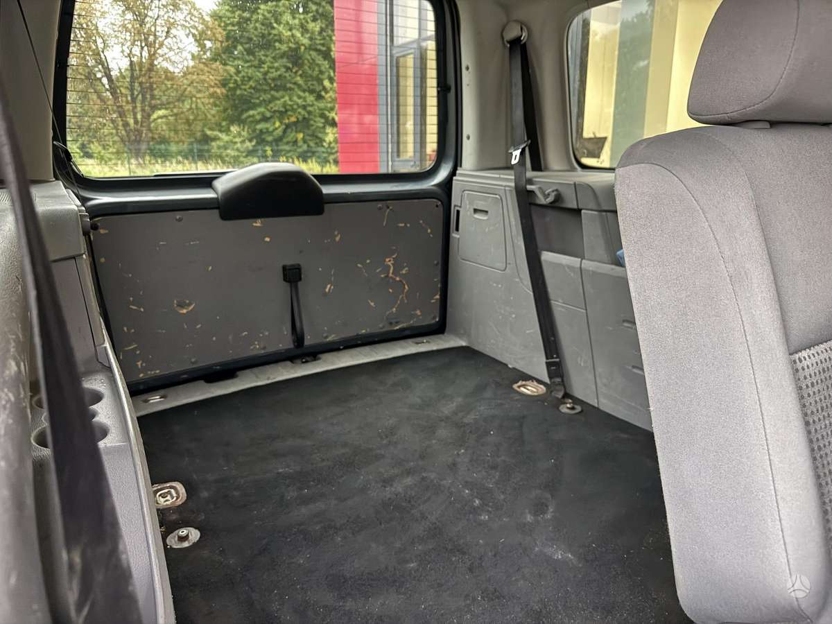 Volkswagen Caddy 2008 — photo 16
