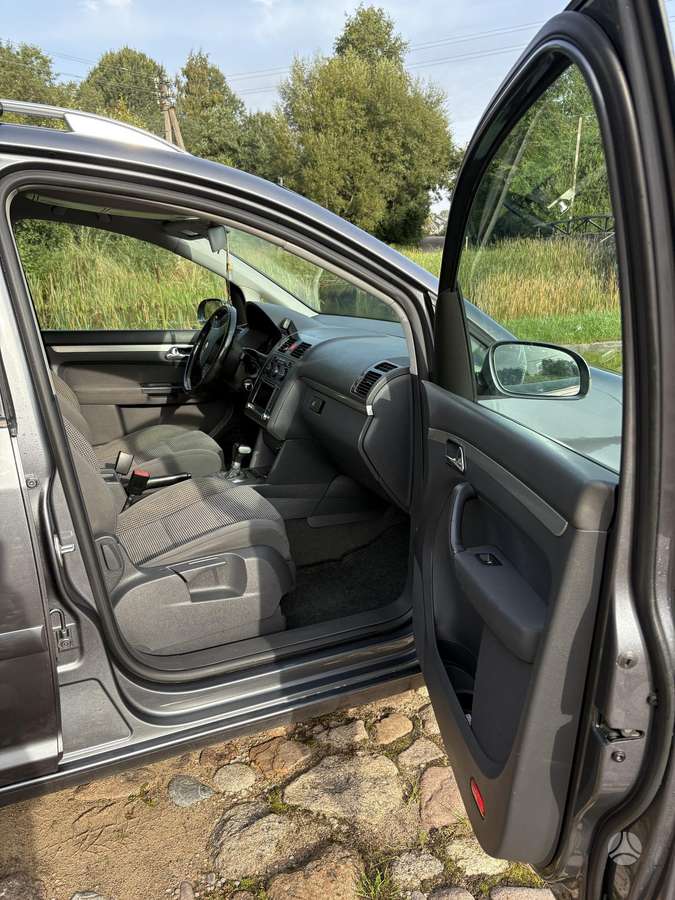 Volkswagen Touran 2005 — photo 11