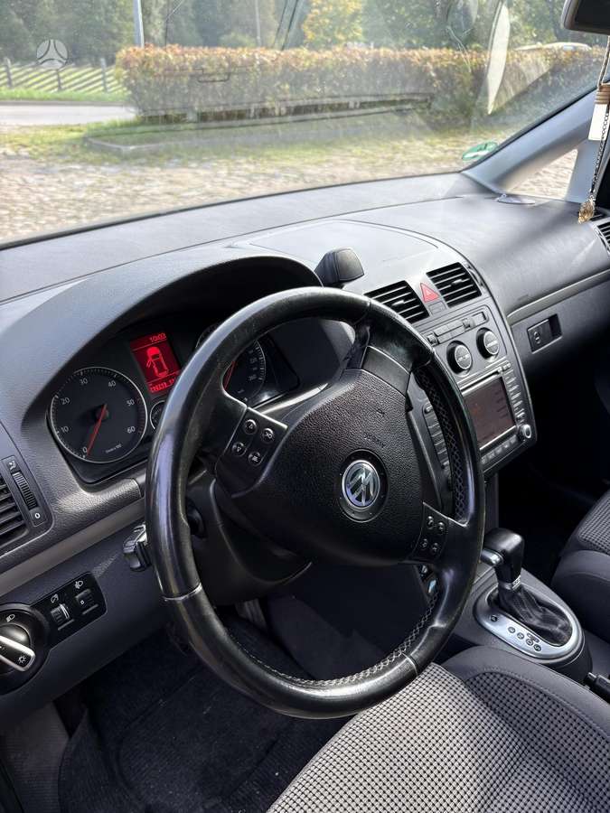 Volkswagen Touran 2005 — photo 5