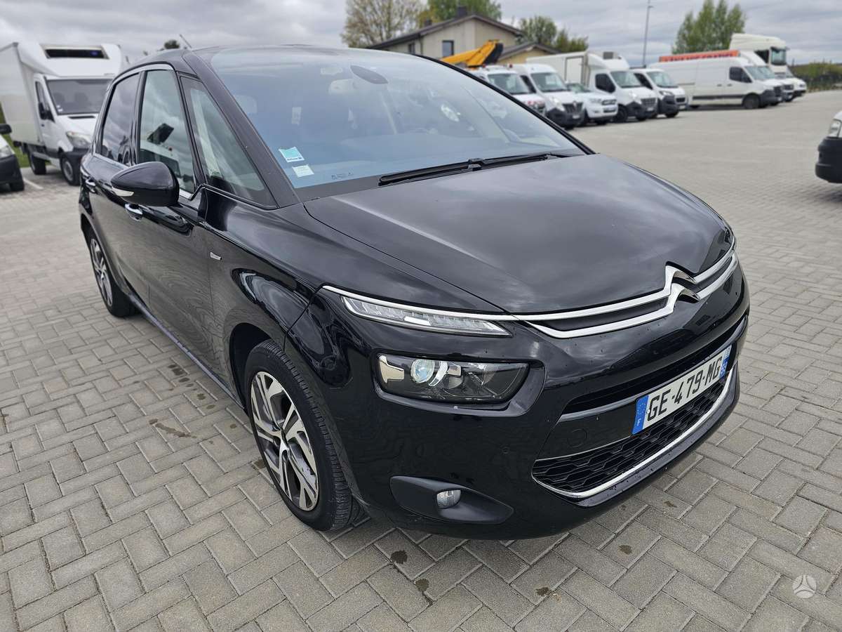 Citroen C4 2014 — interior