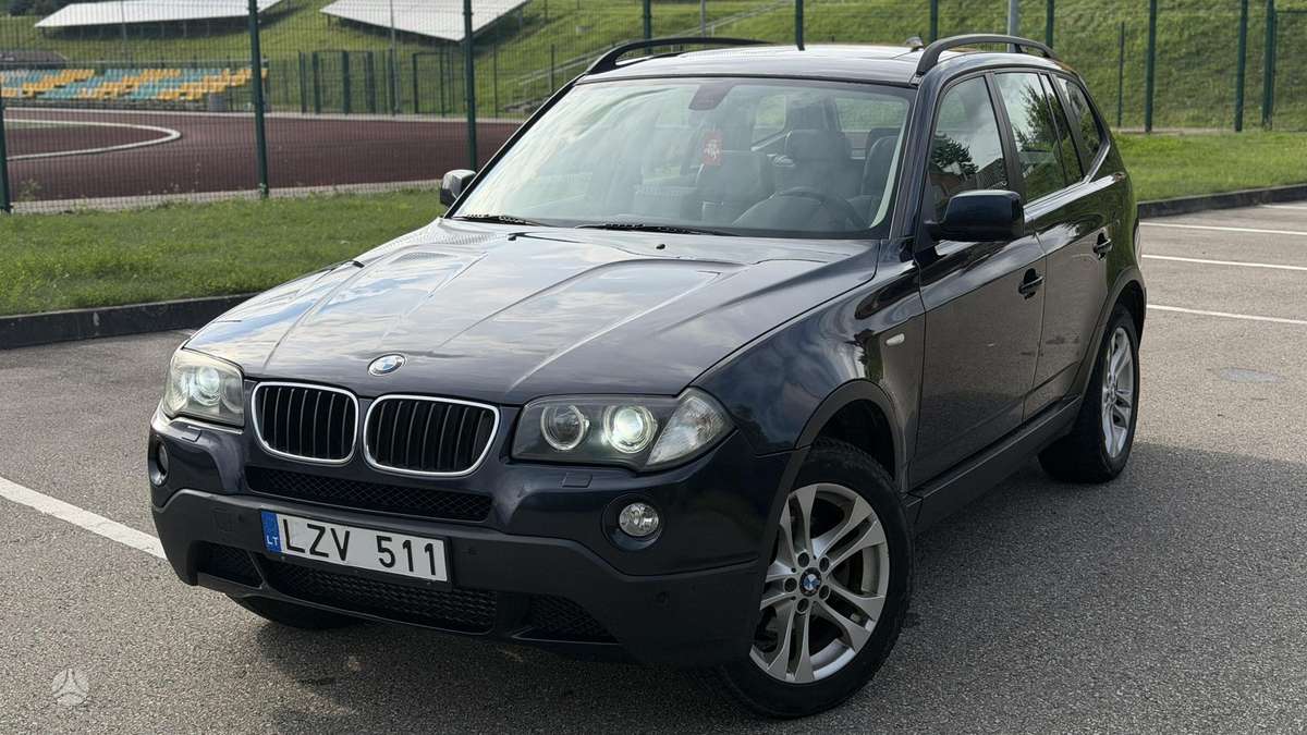 BMW X3 2008 — interior