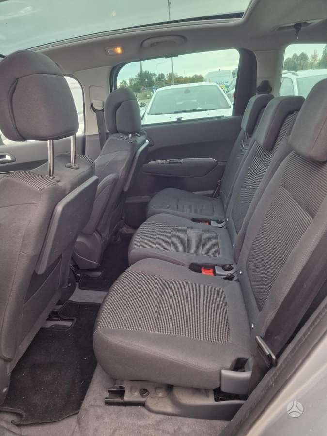Peugeot 5008 2015 — photo 10