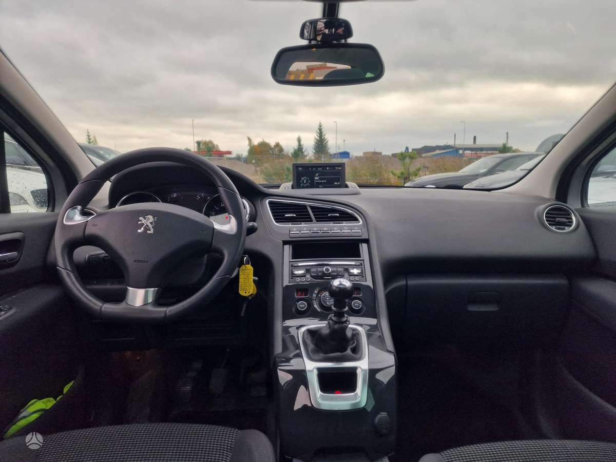 Peugeot 5008 2015 — photo 12