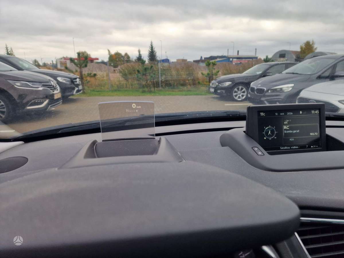 Peugeot 5008 2015 — photo 16