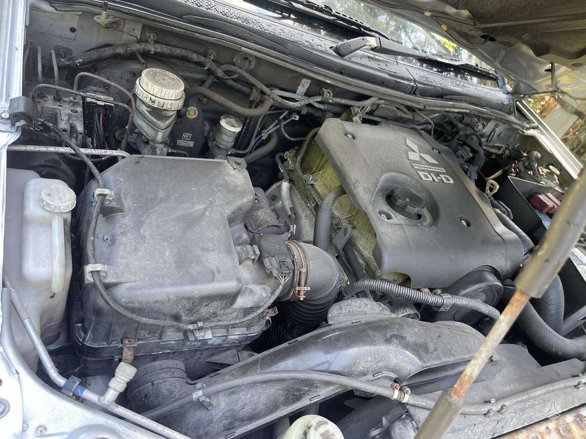 Mitsubishi L200 2007 — photo 14