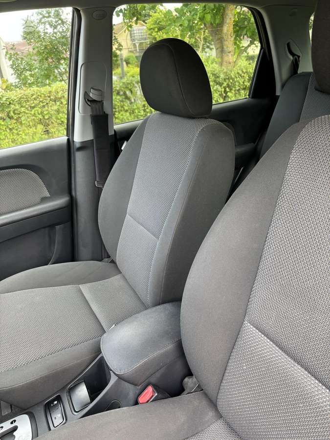 Kia Sportage 2009 — photo 14