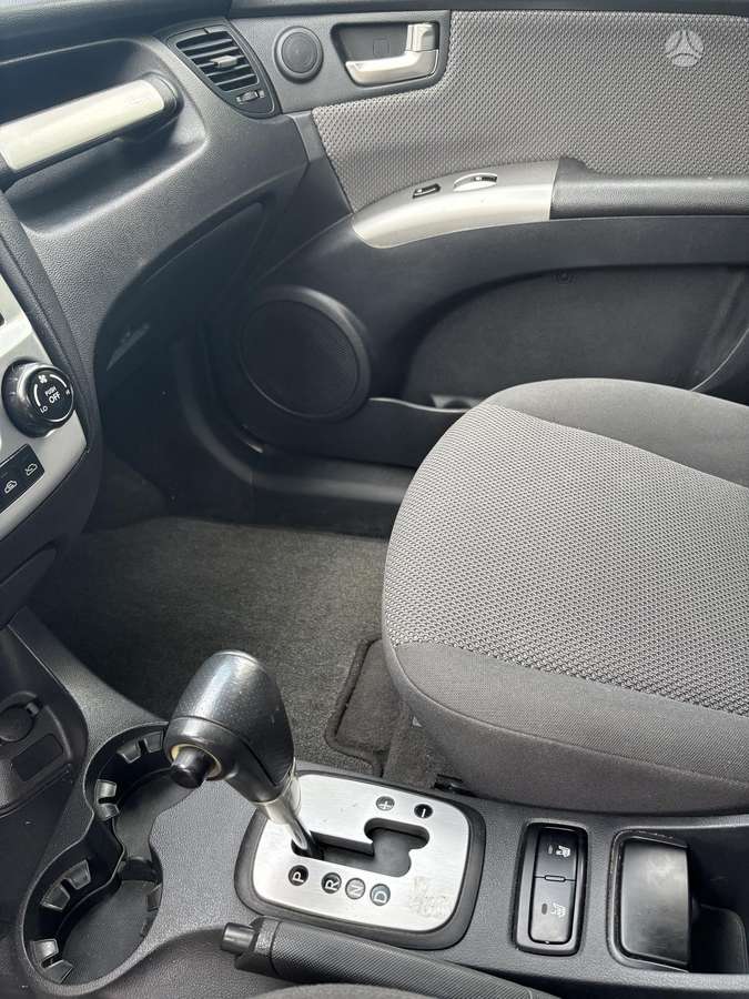 Kia Sportage 2009 — photo 18