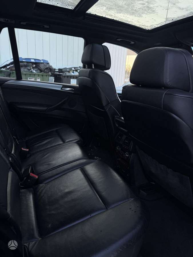 BMW X5 2008 — photo 10