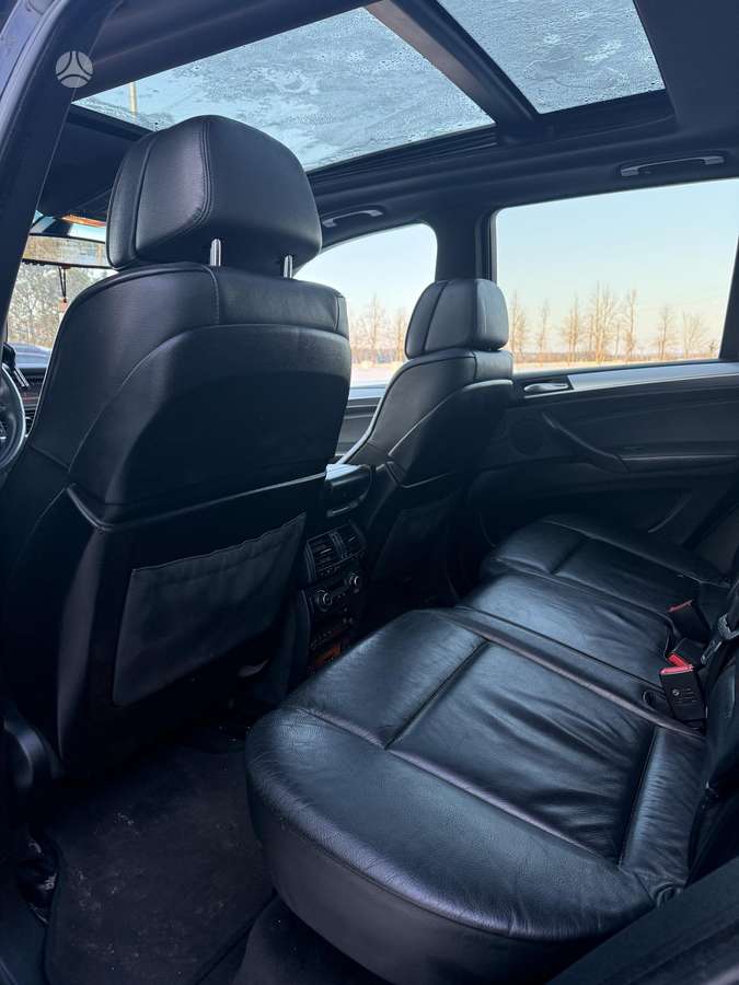 BMW X5 2008 — photo 7