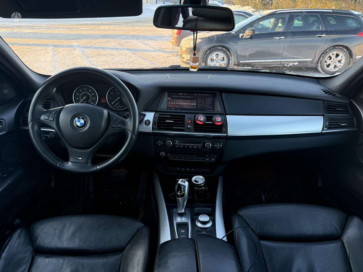 BMW X5 2008 — photo 8