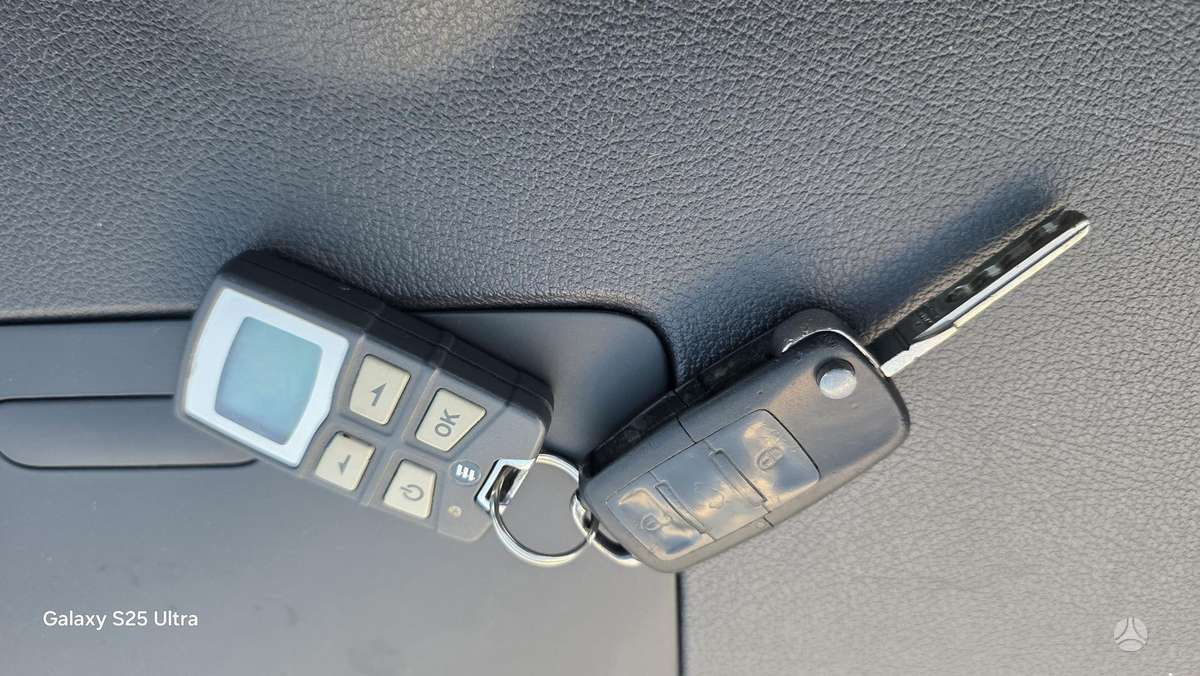 Volkswagen Caddy 2010 — photo 17
