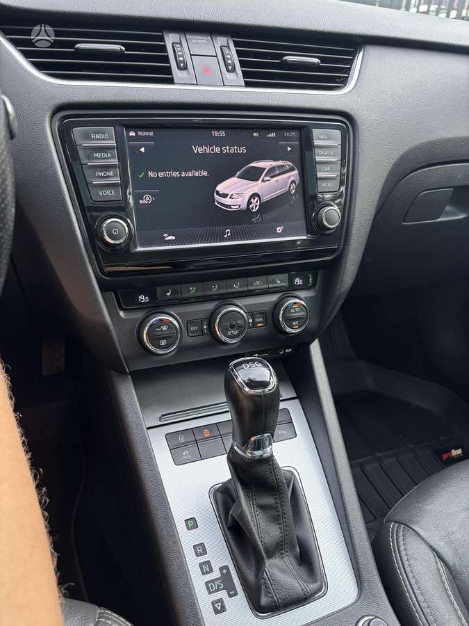 Skoda Octavia 2014 — фото 11