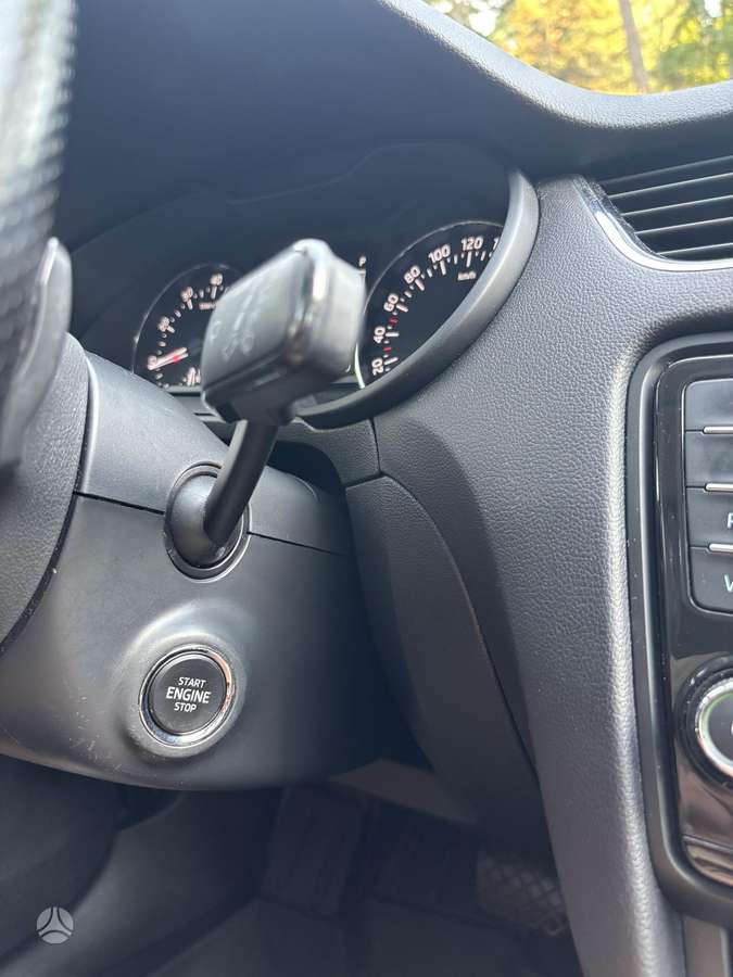 Skoda Octavia 2014 — фото 22