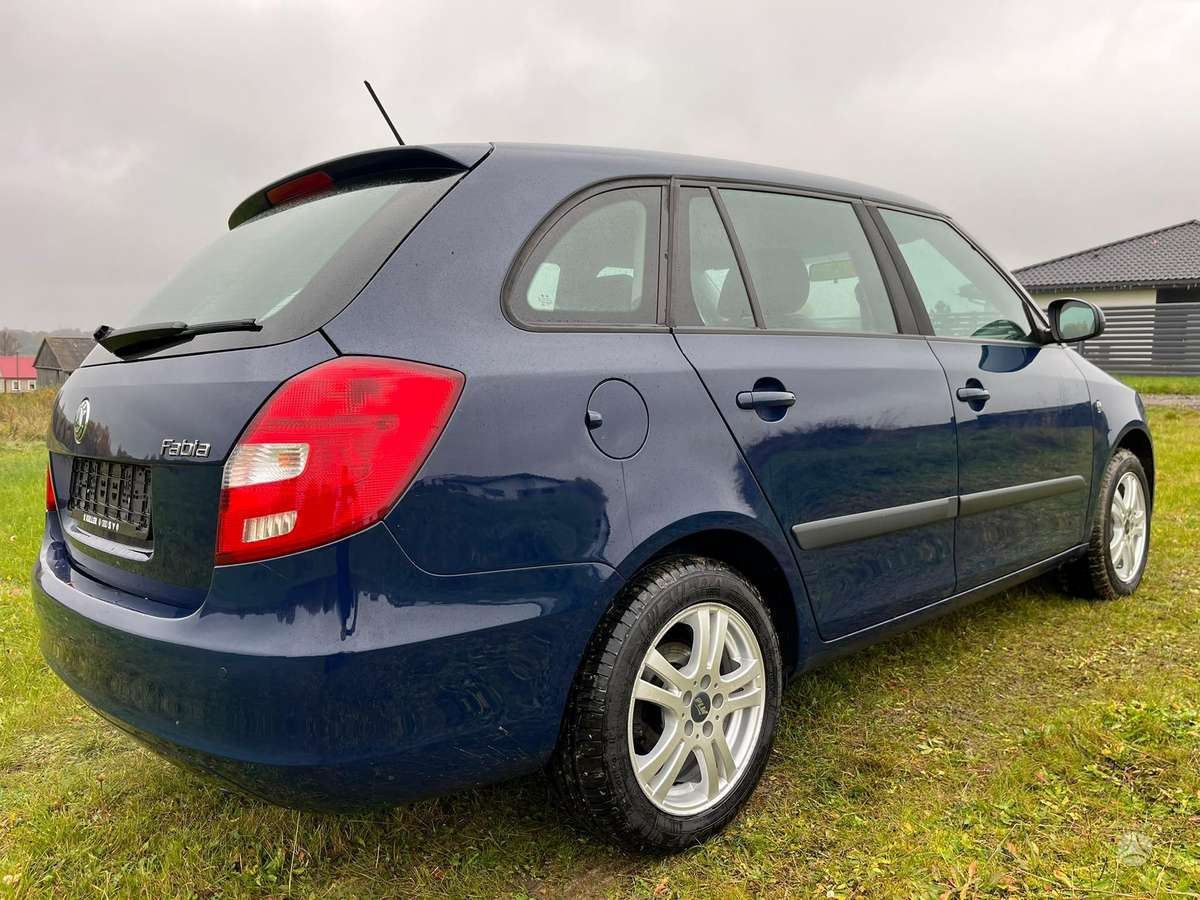 Skoda Fabia 2012 — двигун 1197 cm³, 105 HP (77kW)