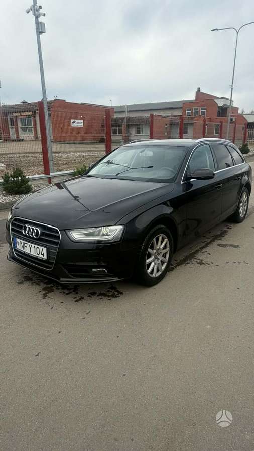 Audi A4, 2012