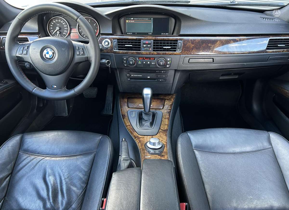 BMW 330 2007 — photo 10