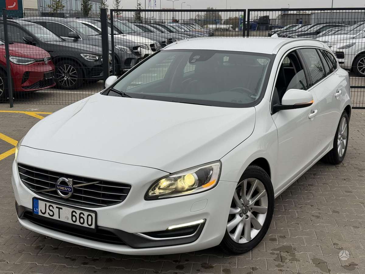 Volvo V60 2014 — photo 10