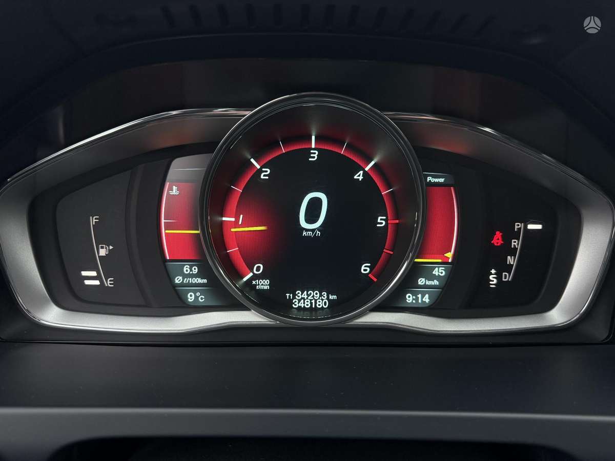 Volvo V60 2014 — photo 26