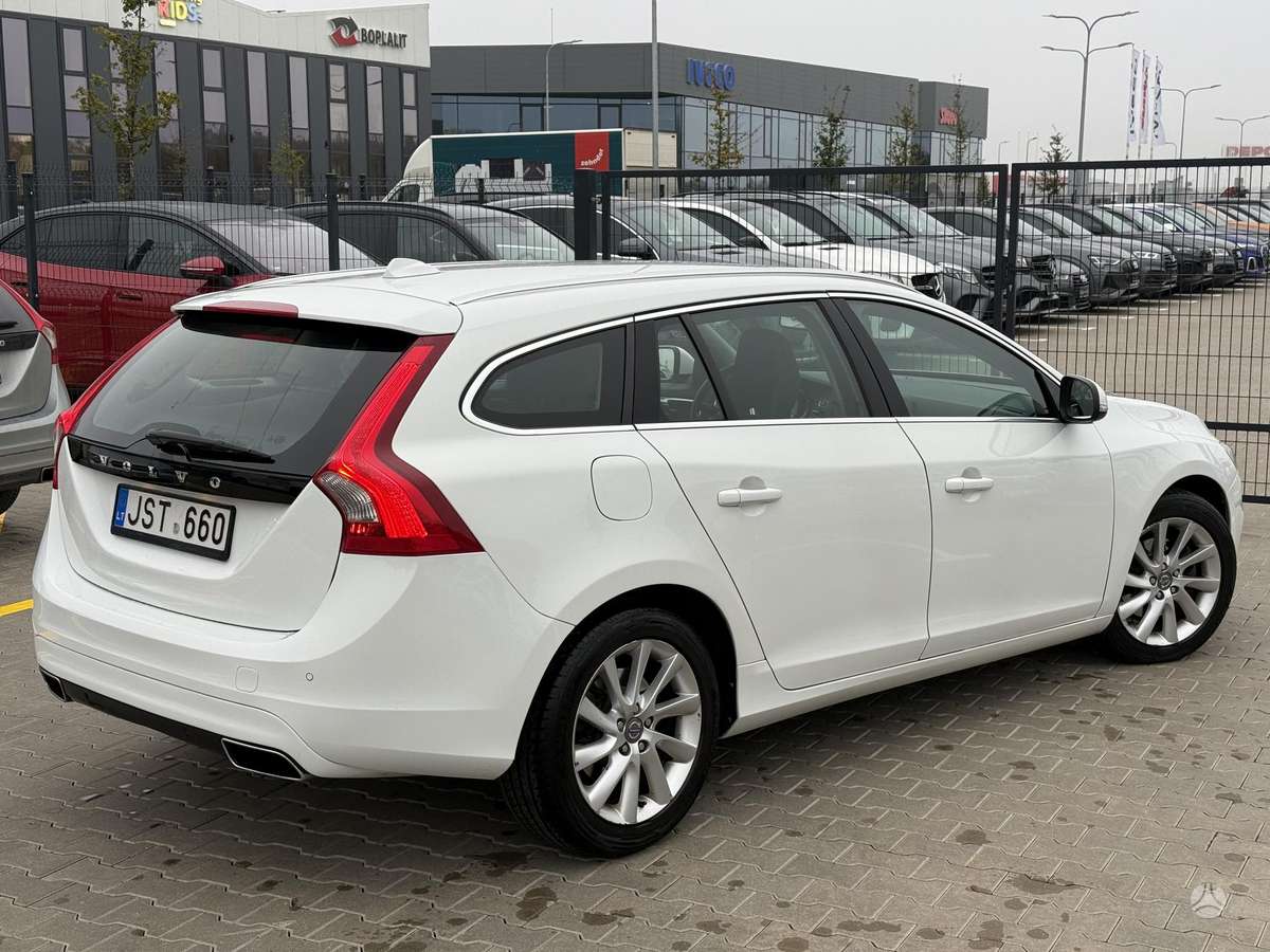 Volvo V60 2014 — photo 6
