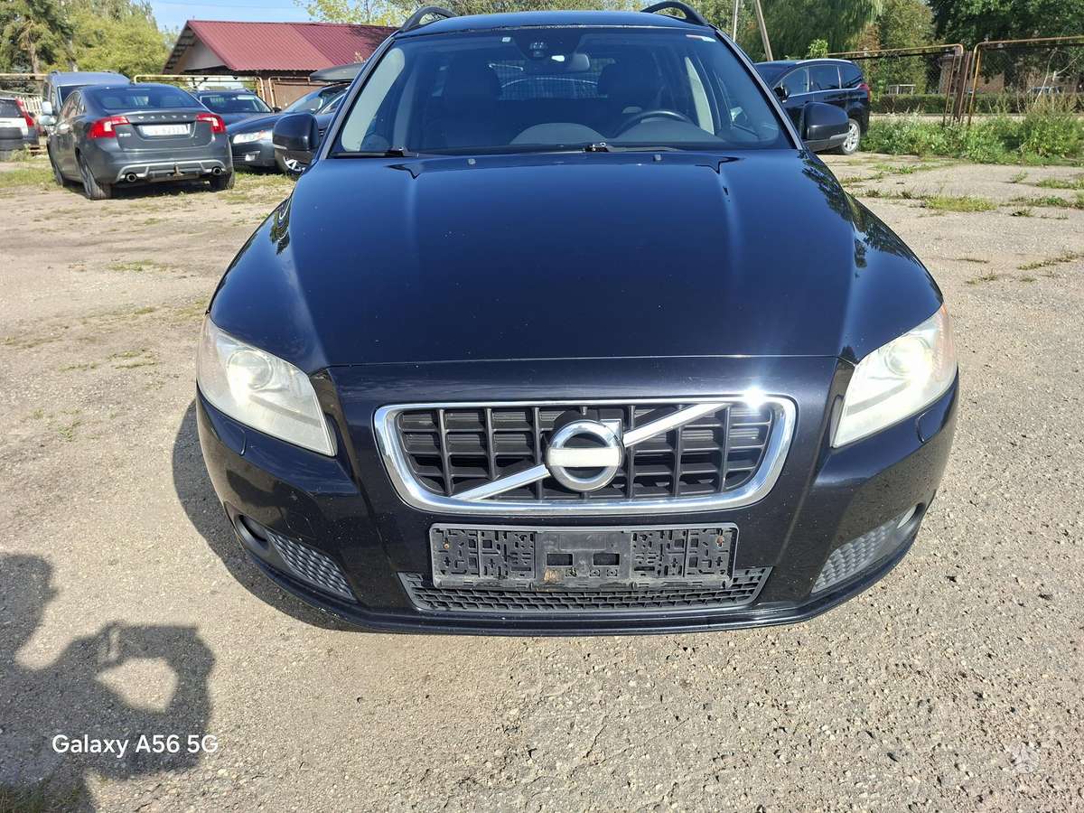 Volvo V70, 2012