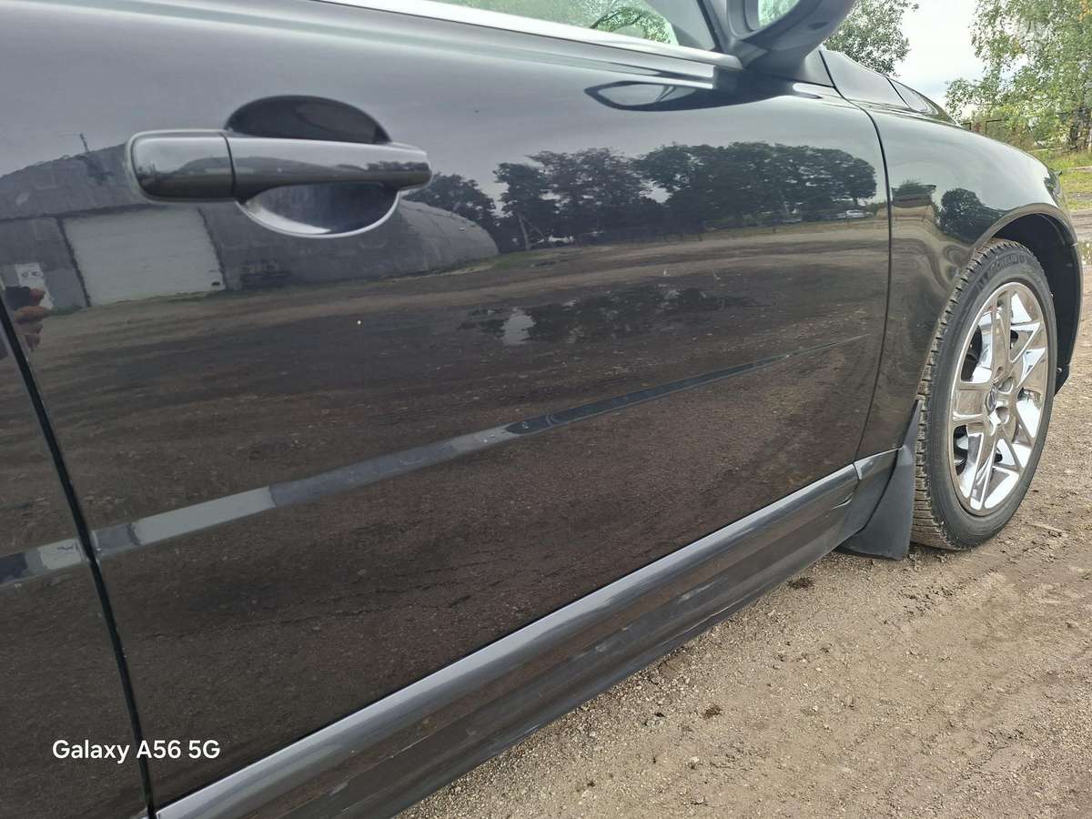 Volvo V70 2012 — photo 11