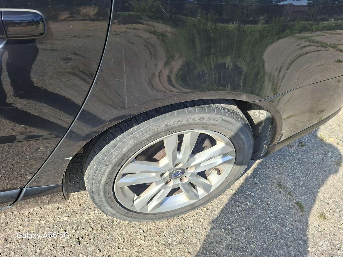 Volvo V70 2012 — двигун 1560 cm³, 114 HP (84kW)