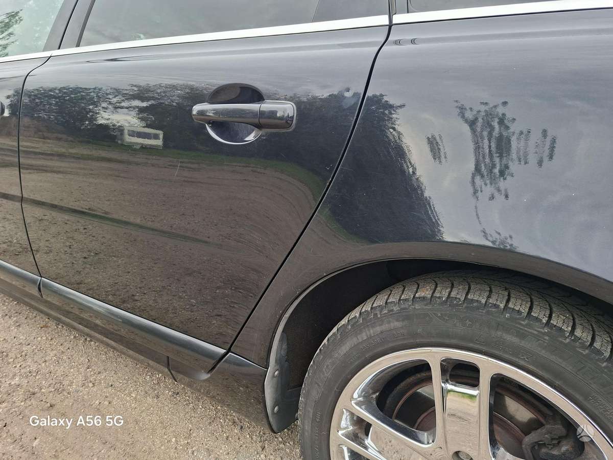 Volvo V70 2012 — photo 6
