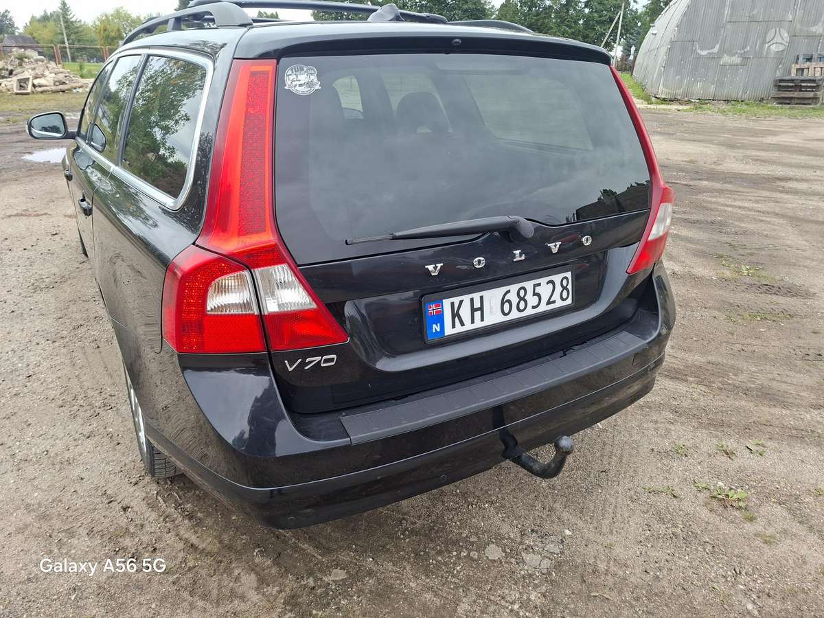 Volvo V70 2012 — photo 7