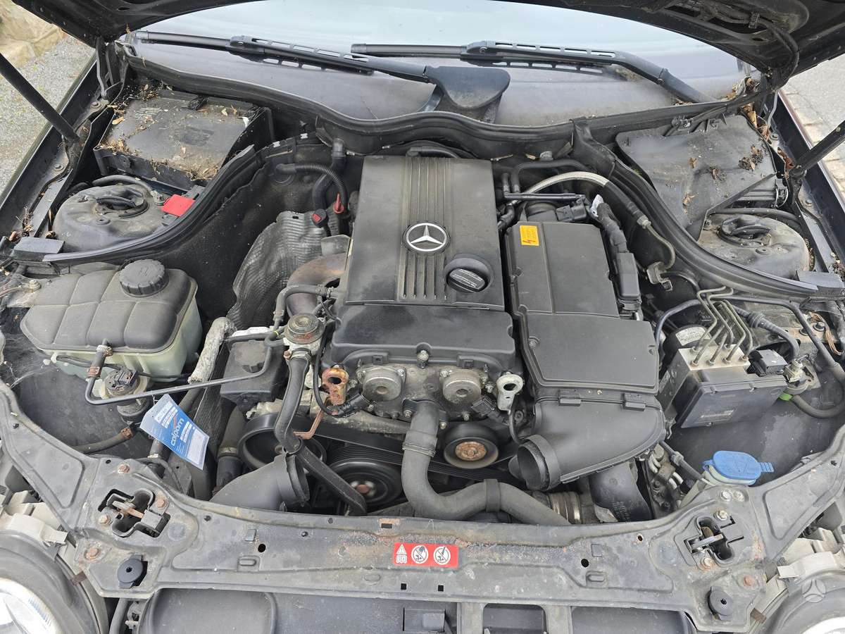 Mercedes-Benz C180 2005 — photo 8