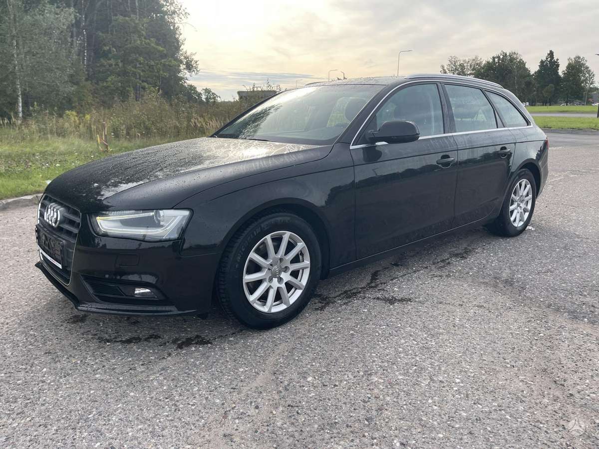 Audi A4 2015 — rear view