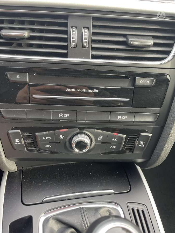 Audi A4 2015 — photo 23