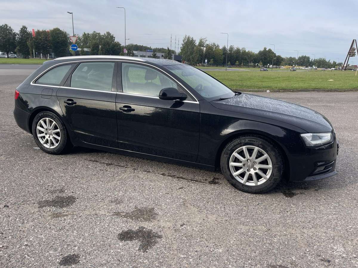 Audi A4 2015 — photo 7