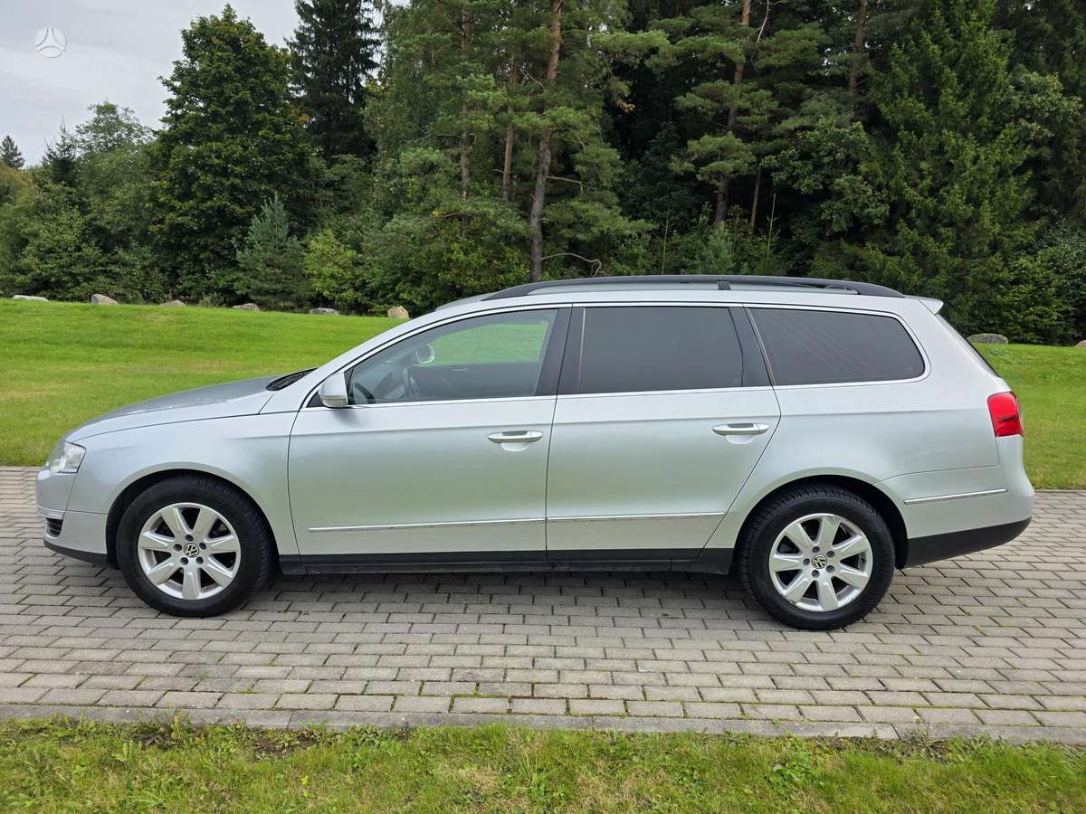 Volkswagen Passat 2009 — photo 11